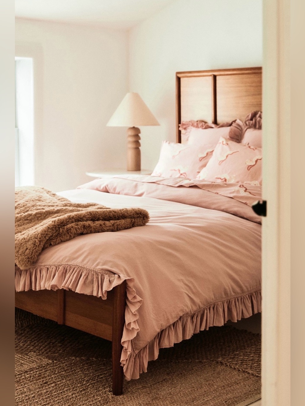 Anthropologie Organic Cotton Spa Sateen Ruffled Duvet Cover, Blush, King